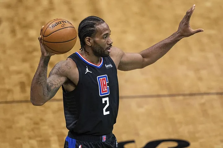 Breaking news 💔😂 Kawhi Leonard withdraws from US Dream Team for the Olympics