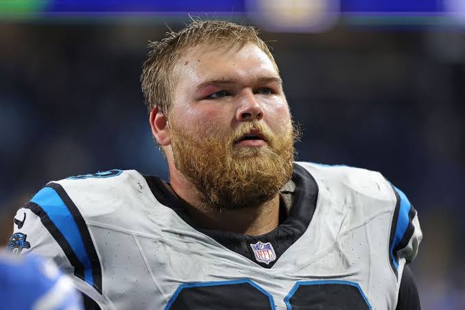 Carolina’s Offensive Line Gets a Boost: Panthers Re-Sign Cade Mays, Ensuring Continuity Up Front