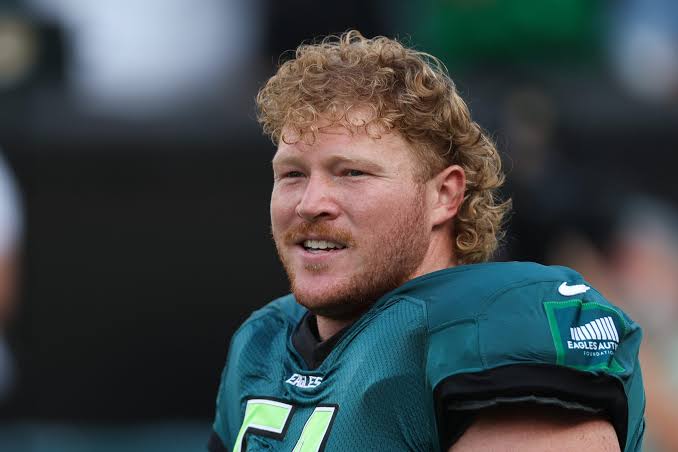 Eagles Center Stage: Dominant Performance Earns Breakout Player a Spot in the Dominant Dozen