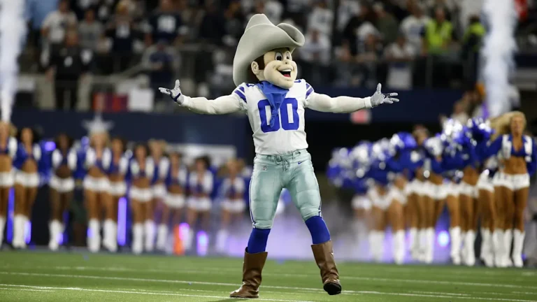 ROWDY UNLEASHED! Cowboys Mascot ERUPTS Over DeMarvion Overshown’s Number Change..