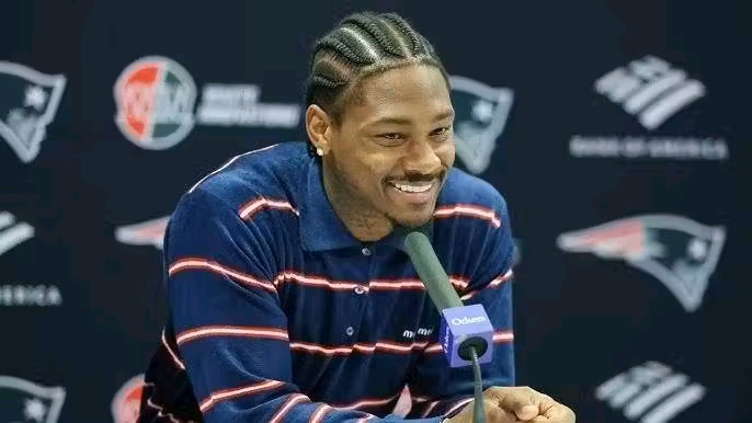 HERE WE GO: New England Patriots New Star Stefon Diggs Stun Fans and Leaves Head Coach Speechless With Major Announcement Concerning…