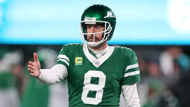 Steelers Meet With Surprise QB Who Beats Rodgers In 1 Key Area