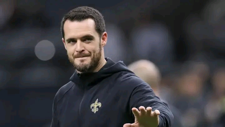A report provides fresh information on Saints quarterback Derek Carr’s shoulder issue before to the draft