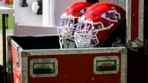 Chiefs-Vikings mock trade would be provide last-second addition