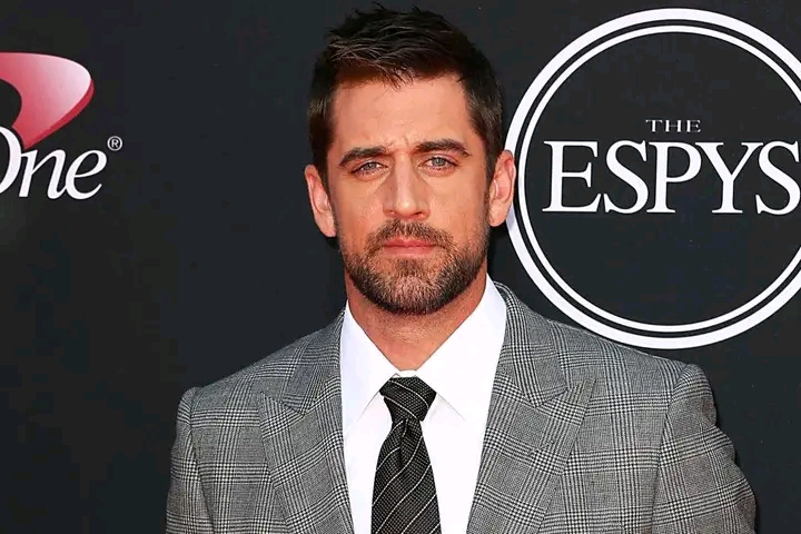 Steelers Owner Gives Promising Aaron Rodgers Update