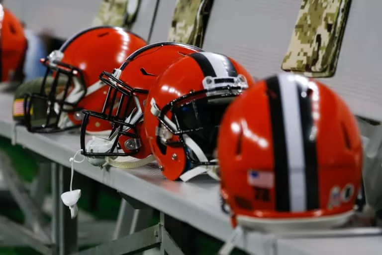 Analyst Names ‘Best Case’ QB Scenario For Browns Next Season