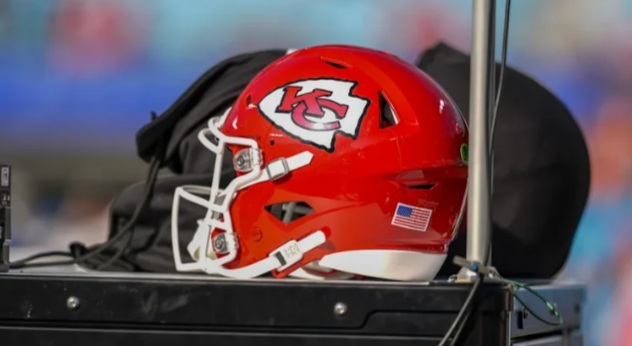 CHIEF’S SHOCKER! Chiefs Re-Sign Key Defensive Player