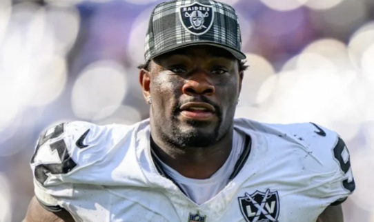 CHIEFS GOT NO TIME TO CHILL! Chiefs Sign Former Division Rival DE Robinson