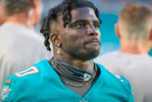 BREAKING NEWS: Indianapolis Colts owner Jim Irsay has splash over $130million on Miami Dolphins Wide Receiver Tyreek Hill as a new team…see more