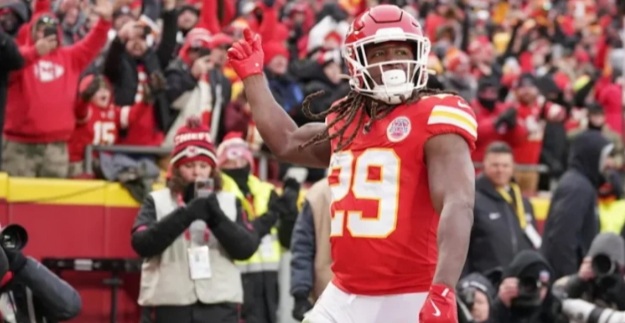 Where Chiefs RB Hunt Ranks Among Franchise Rushing Leaders