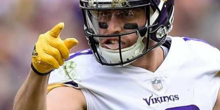 The Panthers reveal new replacement for Adam Thielen