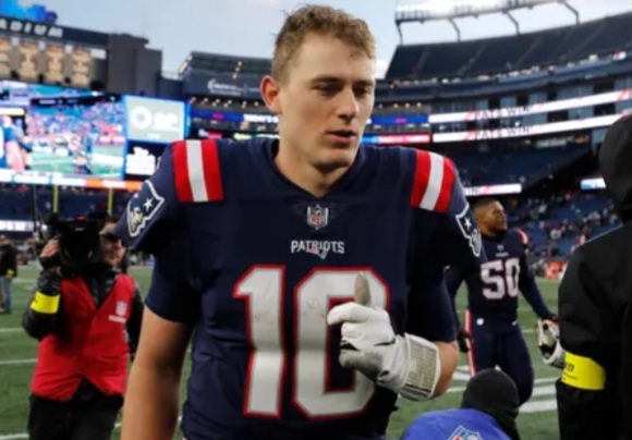 49ERS LAND PATRIOTS CASTOFF! Former New England QB Finds New Home in San Francisco