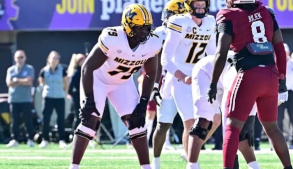 Could Colts Surprise, Go Offensive Line in Round 1 of Draft?