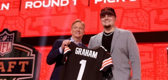 Browns GM Andrew Berry put on elite performance in 1st round of 2025 NFL Draft