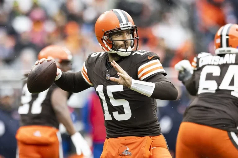 QB Joe Flacco, 40, rejoining Browns on one-year deal