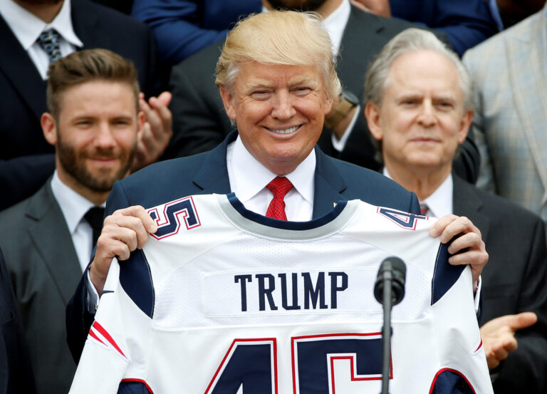Donald Trump Buys Canadian NHL: A Shocking Power Move That Stuns the Sports World in to…..read more
