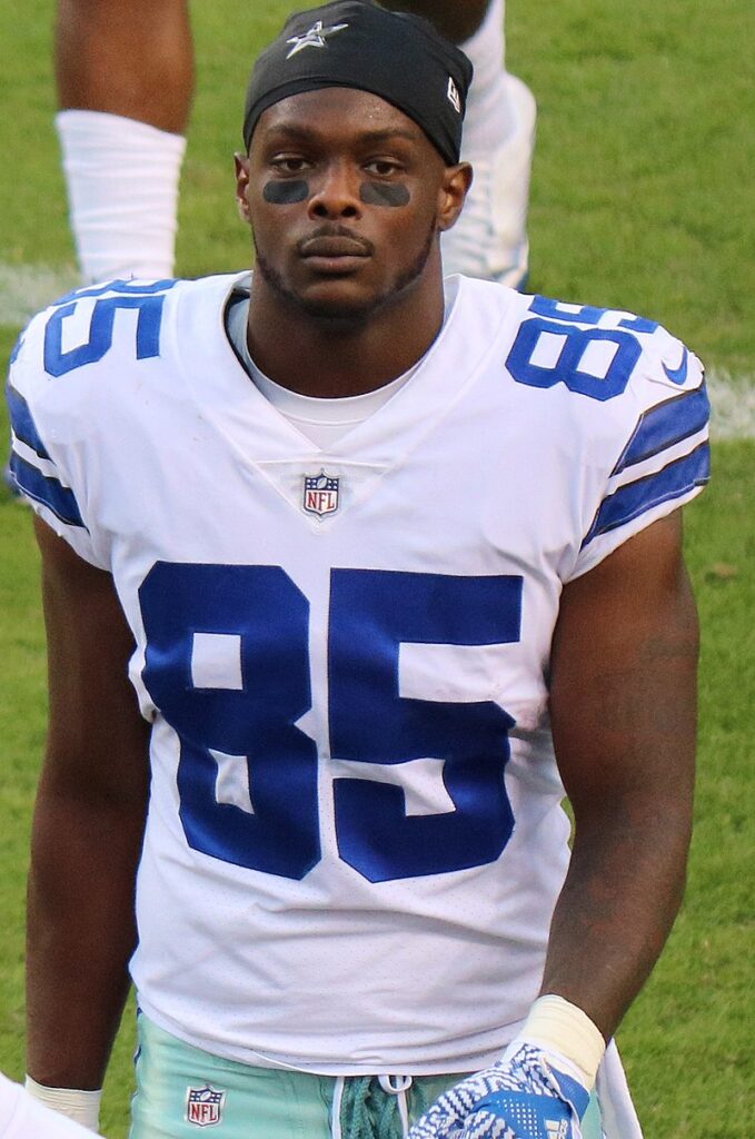 Breaking News: Dallas Cowboys Star Admits Wealth Can’t Buy Happiness: I Have Everything Ex……read more..