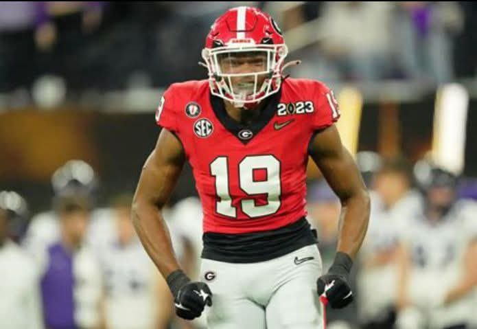 BREAKING: Georgia adds Hall of Famer’s son, defensive lineman London Seymour, boosting their 2025 class with a key late addition.