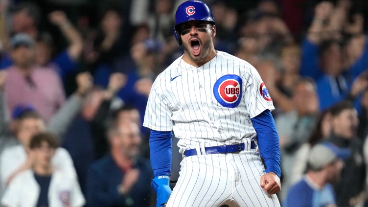 White Sox have acquired outfielder Mike Tauchman from Cubs in a blockbuster deal