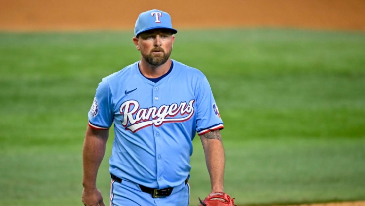 The Chicago Cubs have secured an All-Star closer in a major deal.