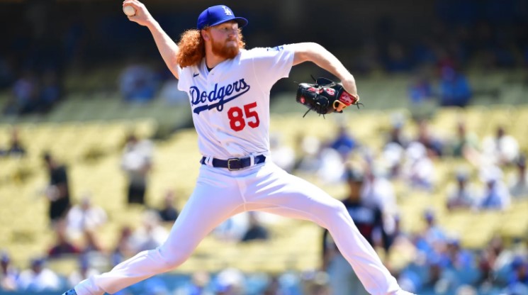 A trade between the Chicago Cubs and Los Angeles Dodgers has brought a valuable pitcher to the Cubs.