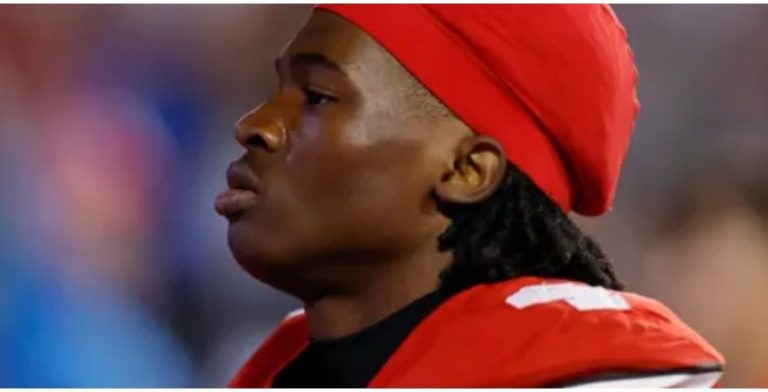 The Buckeyes’ star receiver isn’t happ:.Jeremiah Smith reacts to Ohio State losing OC Chip Kelly to Las Vegas Raiders..