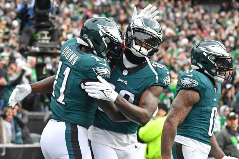 Former Philadelphia Eagles 7X Pro Bowl WR Retires