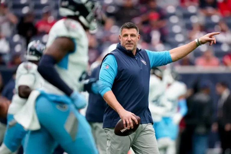 Mike Vrabel Batted As Next Chicago Bears HC By NFL Insider