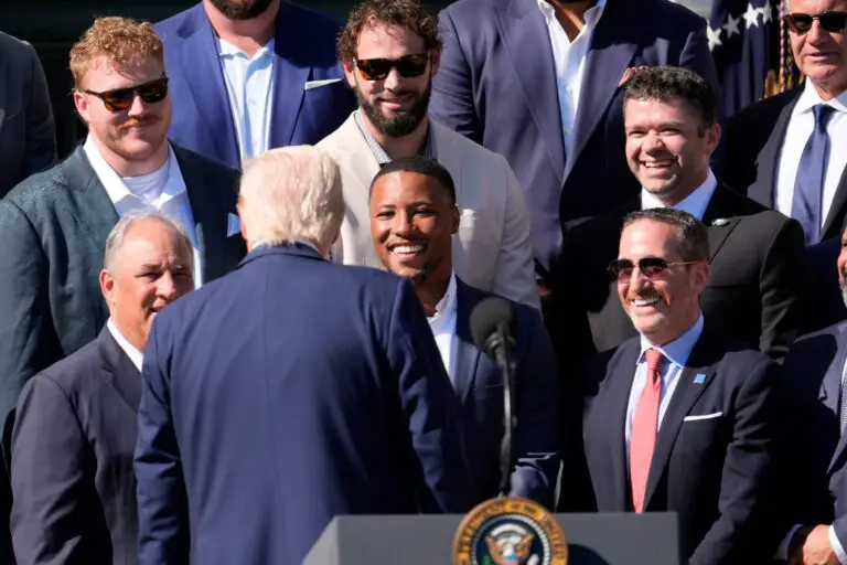 Eagles’ Star Rips Saquon Barkley For Hanging Out With Donald Trump