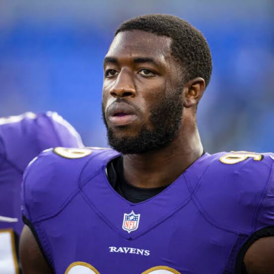 EXCLUSIVE: According to ESPN, Ravens trade edge rusher Odafe Oweh to the Chicago Bears to a three-year $48 million deal, and has reportedly acquired 6-Time Pro Bowler Calais Campbell due to…..