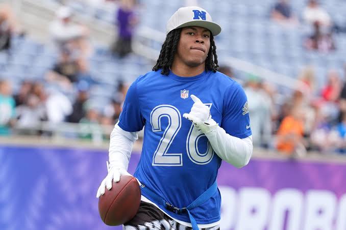Breaking News: Detroit Lions Star Running Back, Jahmyr Gibbs is Shaking Things Up by Switching His Jersey Number from 26 to…. Wait for it…..