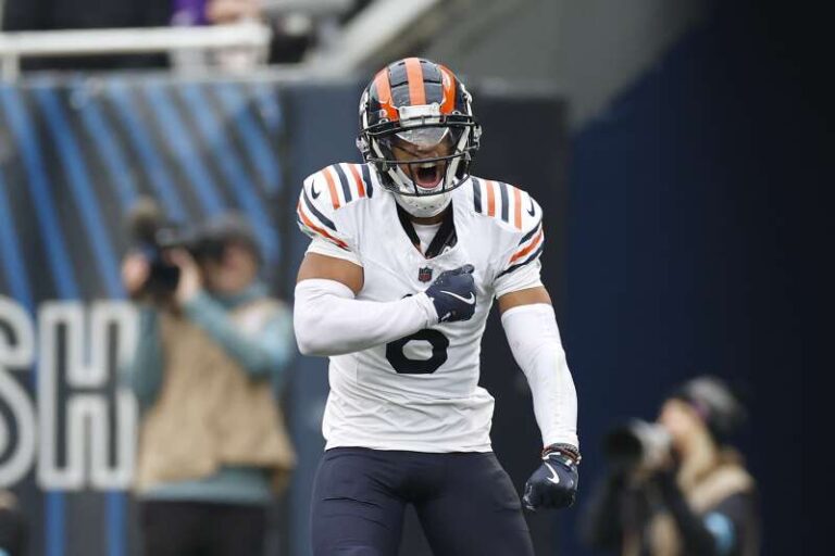 Bears, Gordon agree on three-year contract extension