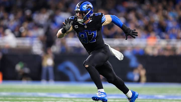 Lions’ negotiations with Aidan Hutchinson are more complicated than anyone wants