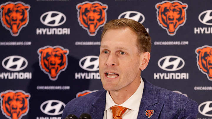 NFL analyst makes surprising claim about Bears’ first round draft plans
