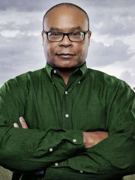BREAKING NEWS: Chicago Bears Legend Mike Singletary Returns as Co-Owner In a monumental announcement, Chicago Bears owner Halas-McCaskey family has officially declared that Mike Singletary, the legendary linebacker and long-time face of the franchise, will return to the organization in 2025 as a co-owner..…