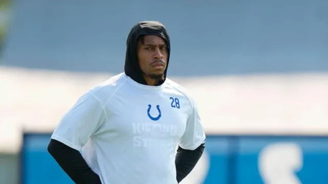 According to ESPN and Indianapolis Colts head coach confirmation following the official announcement by the NFL through their website, coming to notice this 3 minutes following investigation after it was reported he officially inked a 3-year, $109 million contract extension with the Indianapolis Colts, the NFL has officially banned the Indianapolis Colts franchise’s running back for 7 months due to…