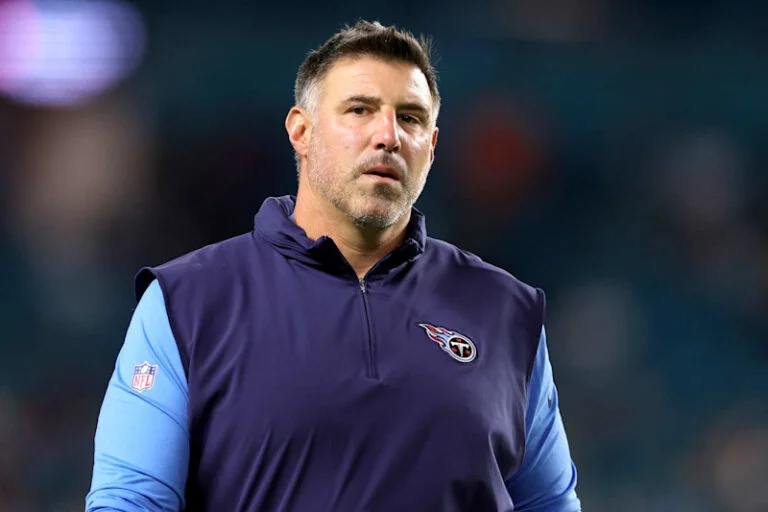 BREAKING NEWS: New England Patriots Owner Shocks NFL by Over Suspending of Head Coach Mike Vrabel Over Previous Team Activities, Sending Ripples Through the Franchise and Raising Questions About…