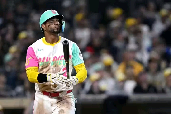 MLB NEWS: The Cincinnati Reds have struck gold once more, finalizing a stunning trade agreement to Acquire San Diego Padres Favorites Shortstop Xander Bogaerts From San Diego Padres, The Five-year $229.5 million contract for the San Diego Padres‘ cherished Shortstop was completed 20-Minutes Ago Shockingly As He Will Officially Join Cincinnati Reds, ESPN reported that the incredible star Shortstop Xander Bogaerts will join the Cincinnati Reds in Next Hours After Agreement Was Reached prior to…..