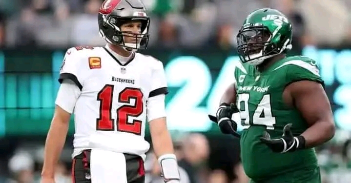 REPORTS: Jets Urged to Reunite With $5.1 Million 318 Pound Big Man