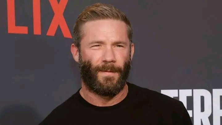 A Wise Decision: New England Patriots coach Mike Vrabel stunned fans with a major announcement regarding Super Bowl LIII MVP and former Patriots wide receiver Julian Edelman — the decision to include him in the…