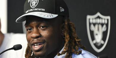 News: Las Vegas Raiders lock in superstar quarterback, igniting hopes for a legendary season and championship glory
