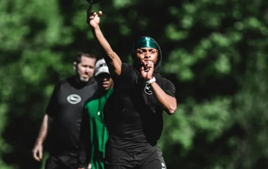 Chad Pennington Says Jets’ New QB Justin Fields Has ‘Got a Clean Slate’