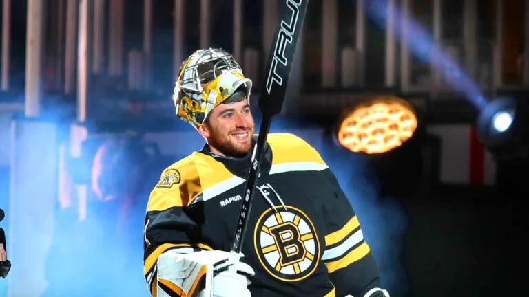 NEWS UPDATE: Official “I’m not leaving Boston Bruins Says Boston Bruins franchise Best Goaltender Jeremy Swayman as he responds to several rumors regarding his departure five-minutes ago as he turns down a Seven-years $40m Nil contract offer from Toronto Maple Leafs and has officially renewed his Contracts to Eight-years $67.5m with Boston Bruins Organization 15-minutes ago, Jeremy wishes to be a Bruins legend, according to Shams Charania ESPN Sports, Jeremy Swayman Donated His $2.9 million Signing Bonus to Boston Bruins Charity Foundation Due to Recent
