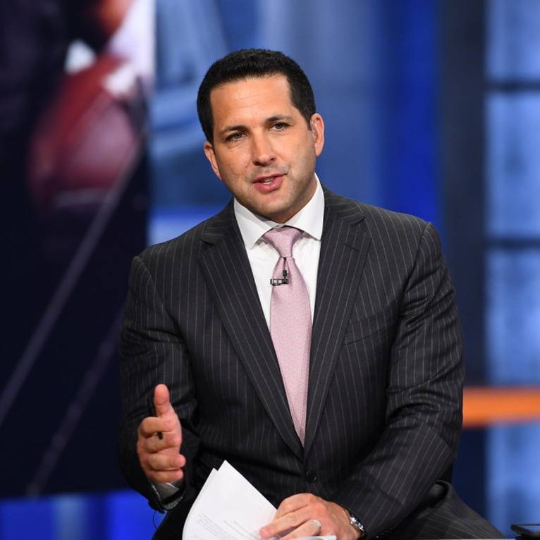BREAKING: Regarding Chicago Bears Elite Draft Picks TE Colston Loveland And WR Luther Burden lll, ESPN Adam Schefter Release This Evening Some Heartbreaking News