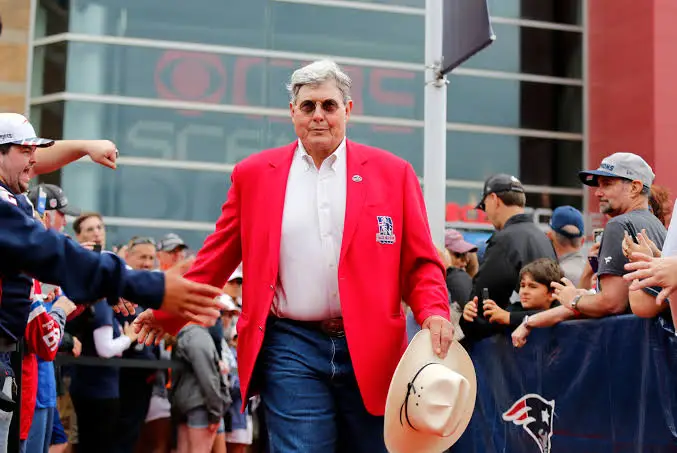 BREAKING NEWS: Netflix Releases “The UnderDog”, a Highly Anticipated Documentary About New England Patriots legend John Hannah, slated for Release on….see more