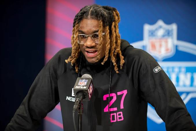 SB Nation mock draft: Raiders address big need in second round with Shavon Revel