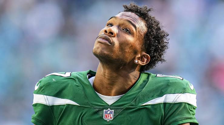 ESPN News: According to the New York Jets head coach’s recent announcement following the confirmation of an ESPN reporter 3 minutes ago, it was confirmed that after the New York Jets franchise-wide receiver received $43 million from the New York Jets 12 hours ago following the termination of his contract, the franchise-wide receiver has officially announced his departure to the Washington Commanders. After he was reported to have turned down the Las Vegas and Dallas Cowboys massive deal, as confirmed by ESPN and other reliable sources about the fast trade, it was confirmed that immediately his contract was terminated, the Washington Commanders overthrew the Raiders and Cowboys to sign him on a 3-year, $92.8 million deal due to…
