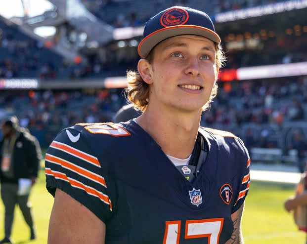 CONFIRMED: Tyson Bagent, Quarterback for the Chicago Bears, has agreed to a two-year contract extension valued at $37.5 million, with potential annual earnings of..…